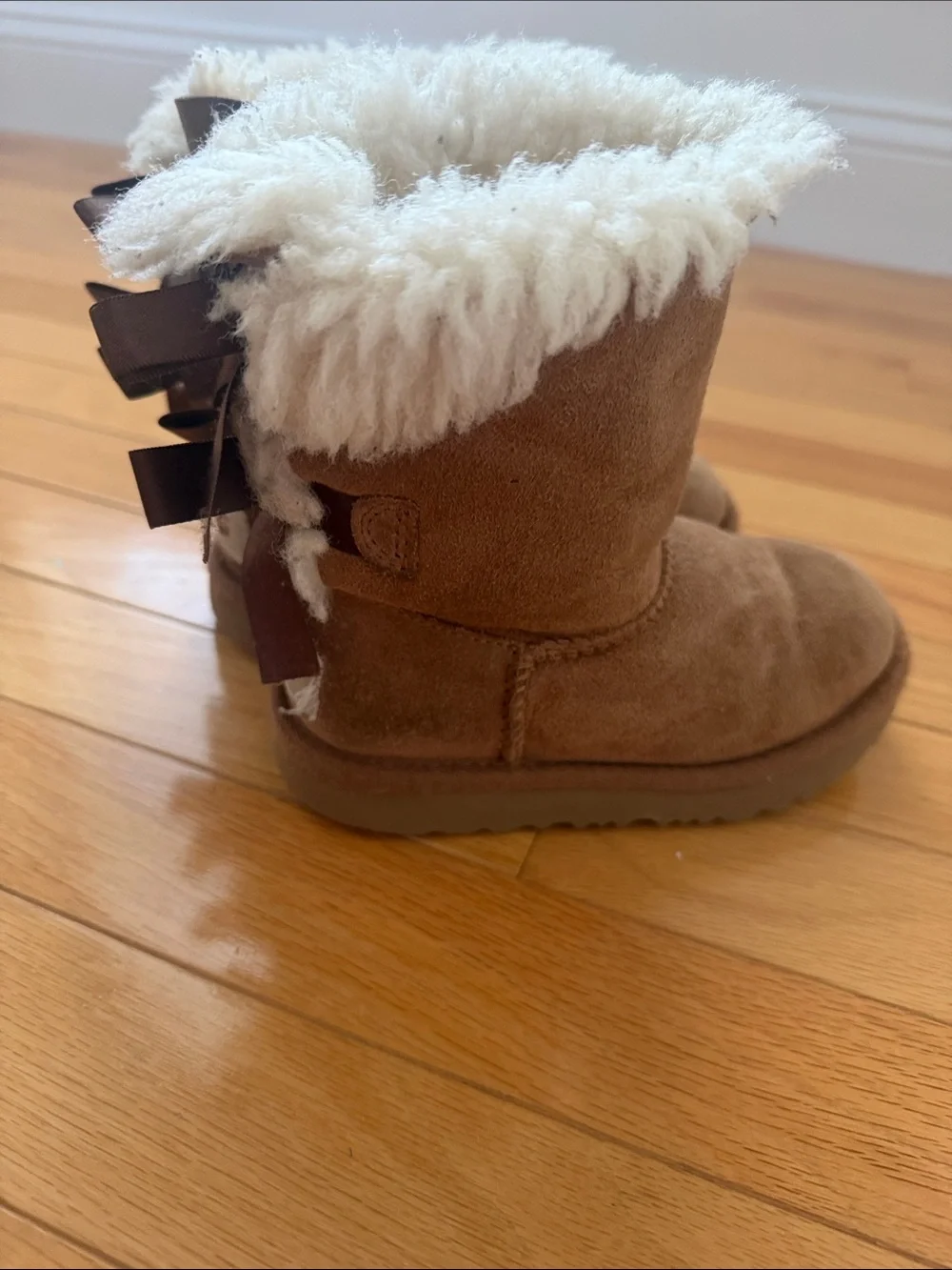 UGG kids Bailey Bow II
